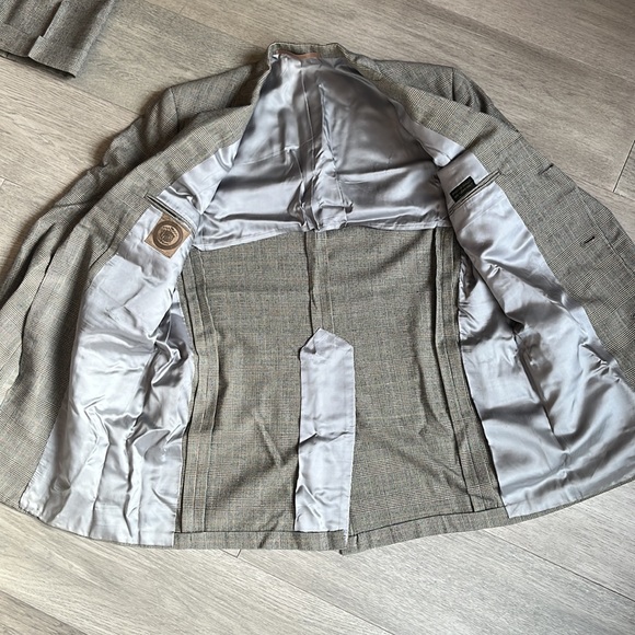 J. Press Custom glenplaid Grey Suit 42R 36X34 - Picture 3 of 10